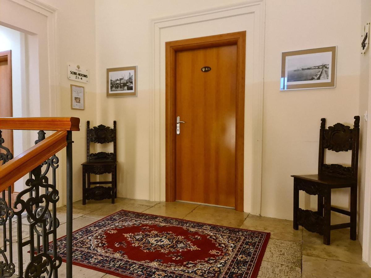 Hotel Stara Sola - Oleander Resort Korte Bagian luar foto