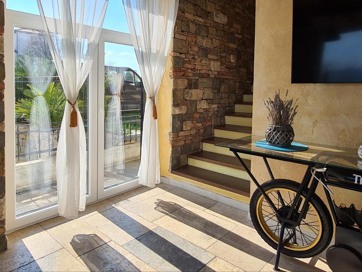 Hotel Stara Sola - Oleander Resort Korte Bagian luar foto