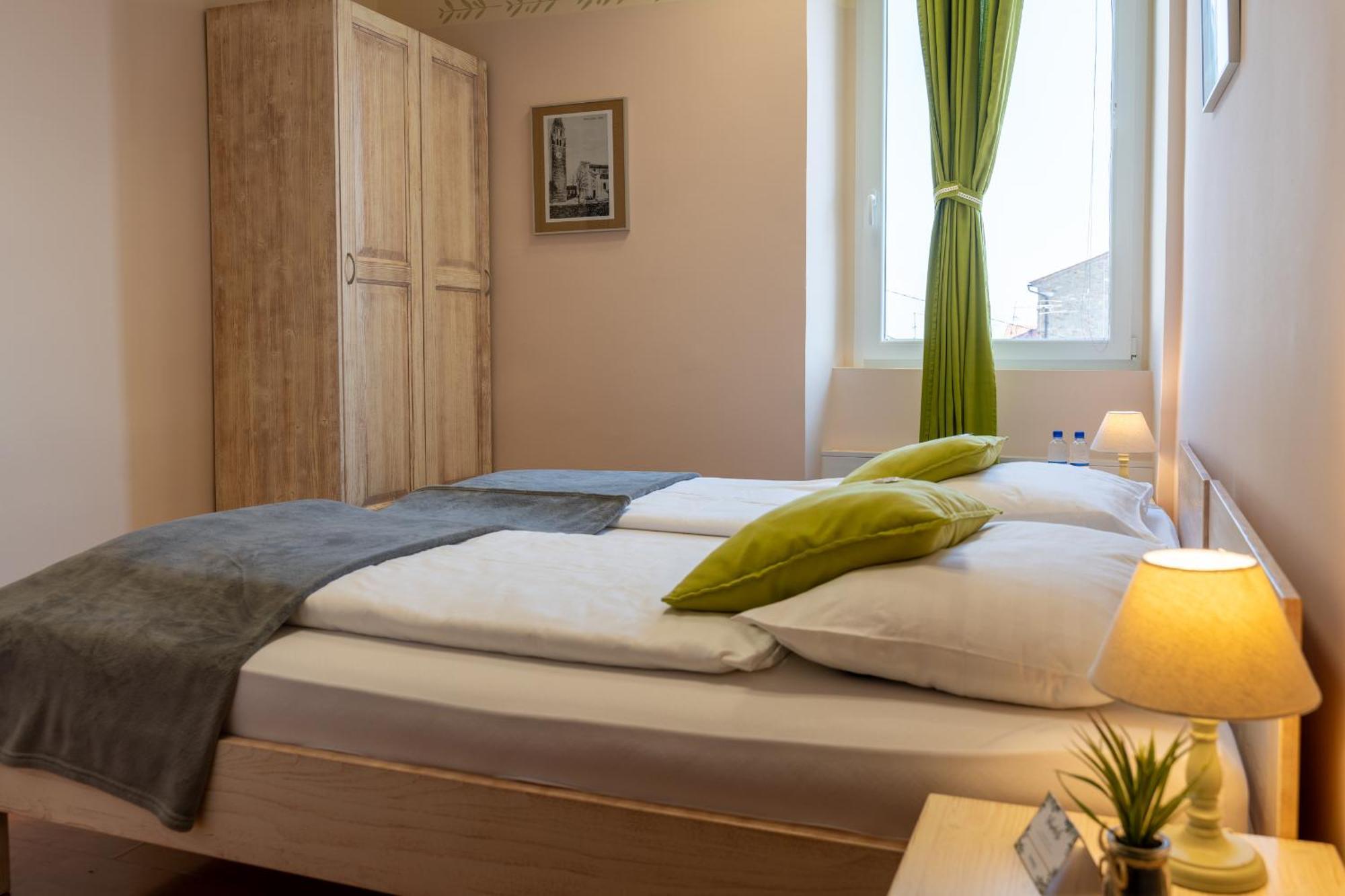 Hotel Stara Sola - Oleander Resort Korte Bagian luar foto