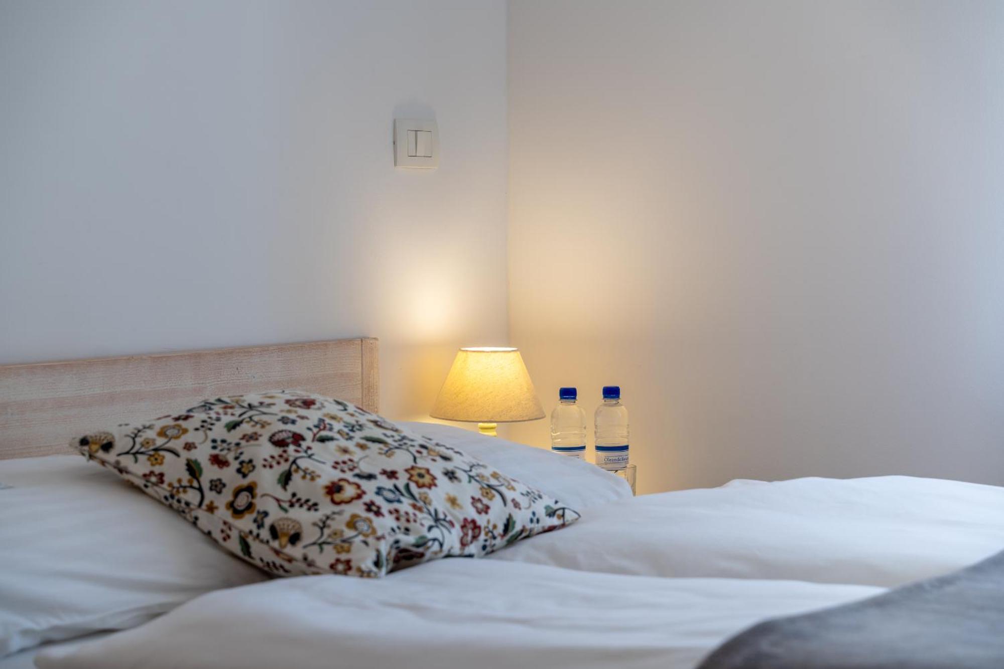 Hotel Stara Sola - Oleander Resort Korte Bagian luar foto