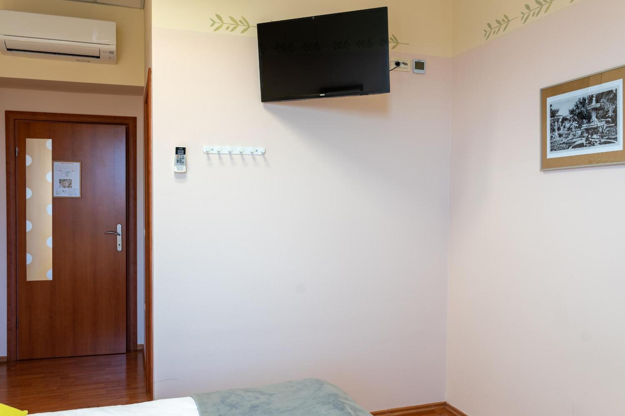Hotel Stara Sola - Oleander Resort Korte Bagian luar foto