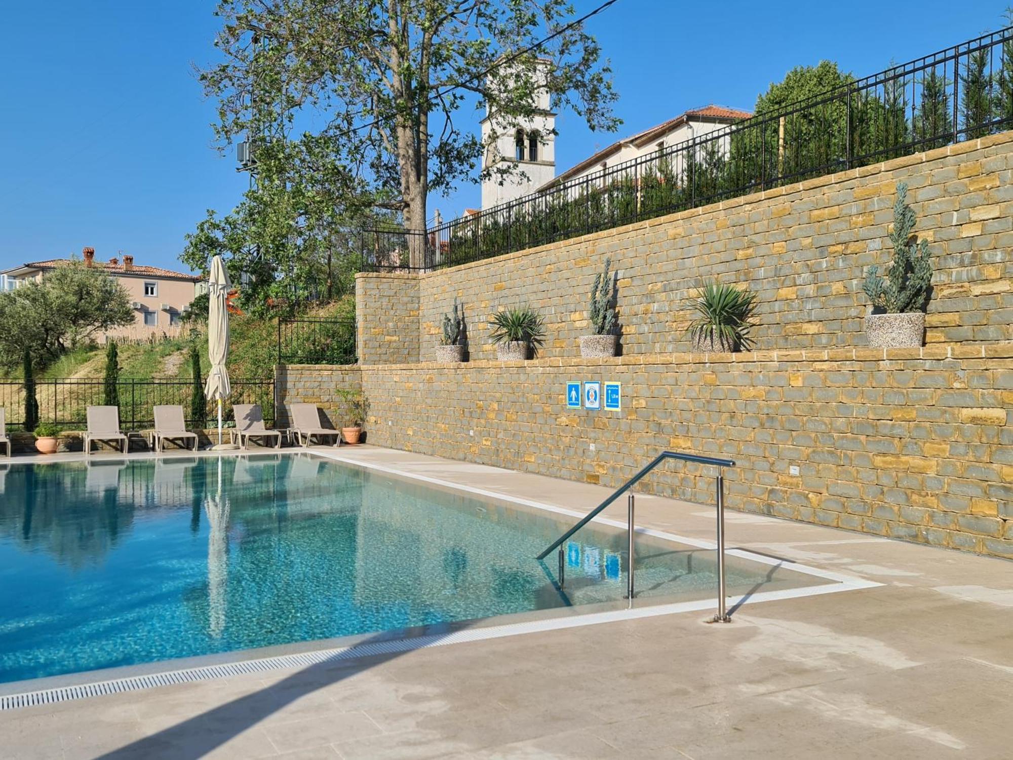 Hotel Stara Sola - Oleander Resort Korte Bagian luar foto