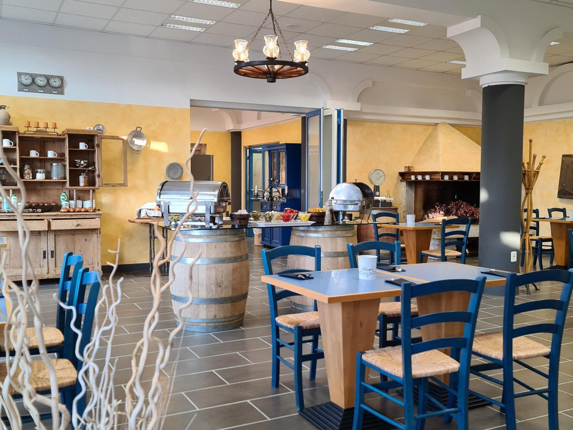 Hotel Stara Sola - Oleander Resort Korte Bagian luar foto